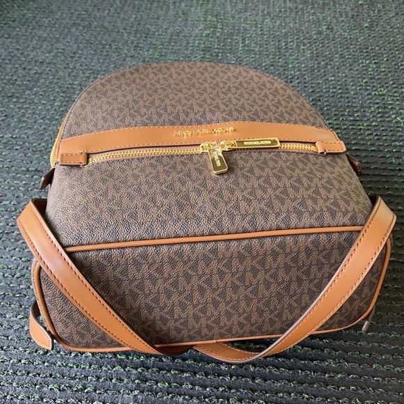 Michael Kors Kenly Backpack - Picture 13 of 16